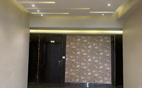 Hotel Golden Deep